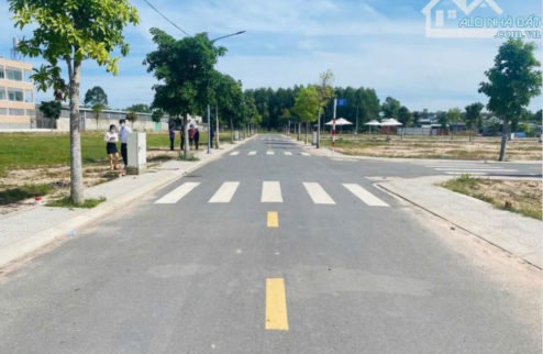 Tránh Xa Khói Bụi Thành Phố-Đất Nền Thoáng Mát Nằm Cạnh Sân Bay Long Thành 5km- 12tr/m2